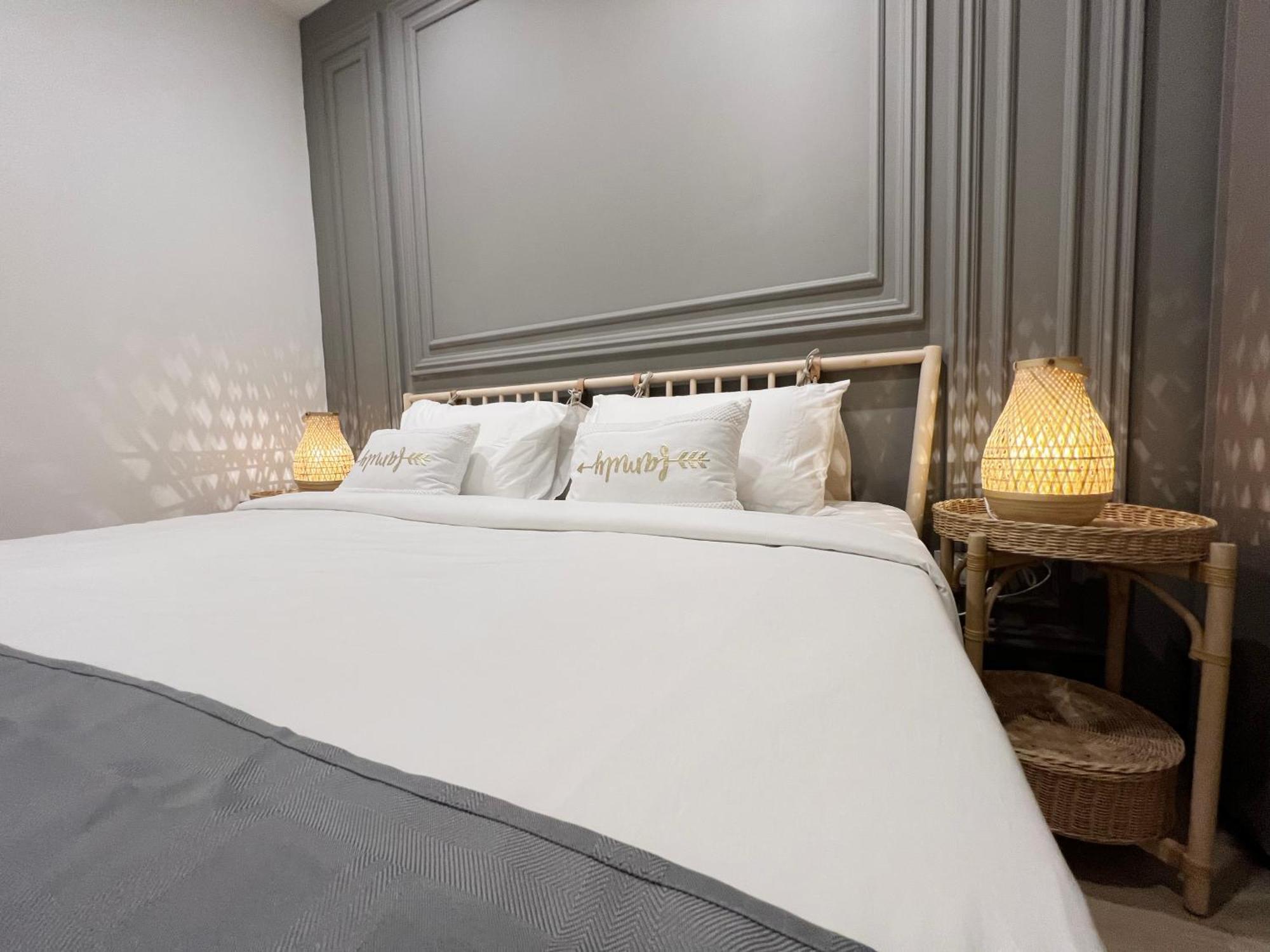 The Eaton Residences By Times 8 Aparthotel