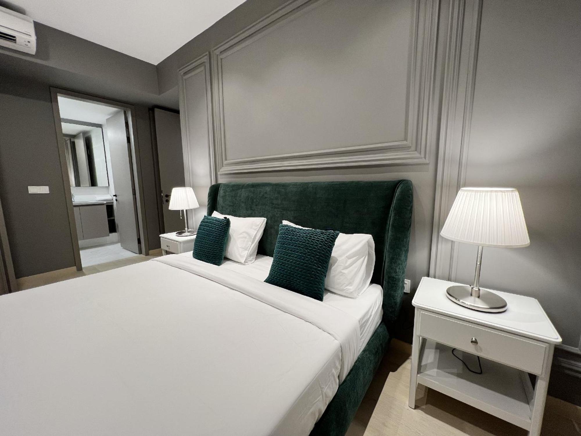 The Eaton Residences By Times 8 Aparthotel *