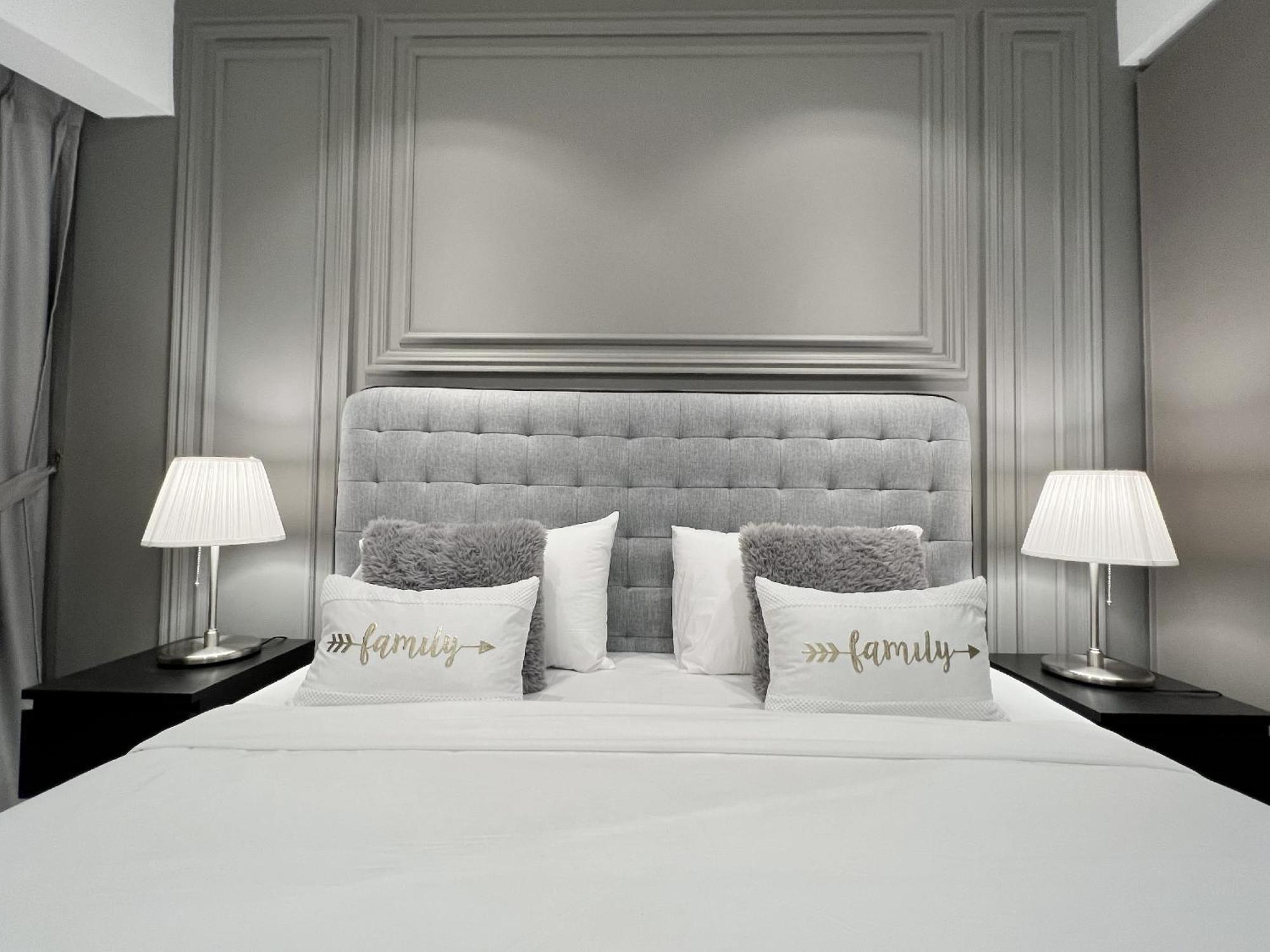 The Eaton Residences By Times 8 Aparthotel